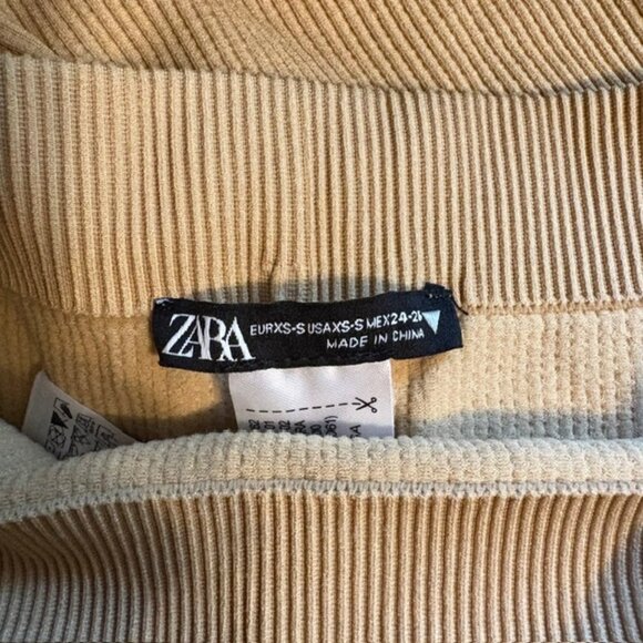 NWOT ZARA NUDE RIBBED SEAMLESS BIKER SHORTS, SIZE: XS-S - Picture 2 of 2